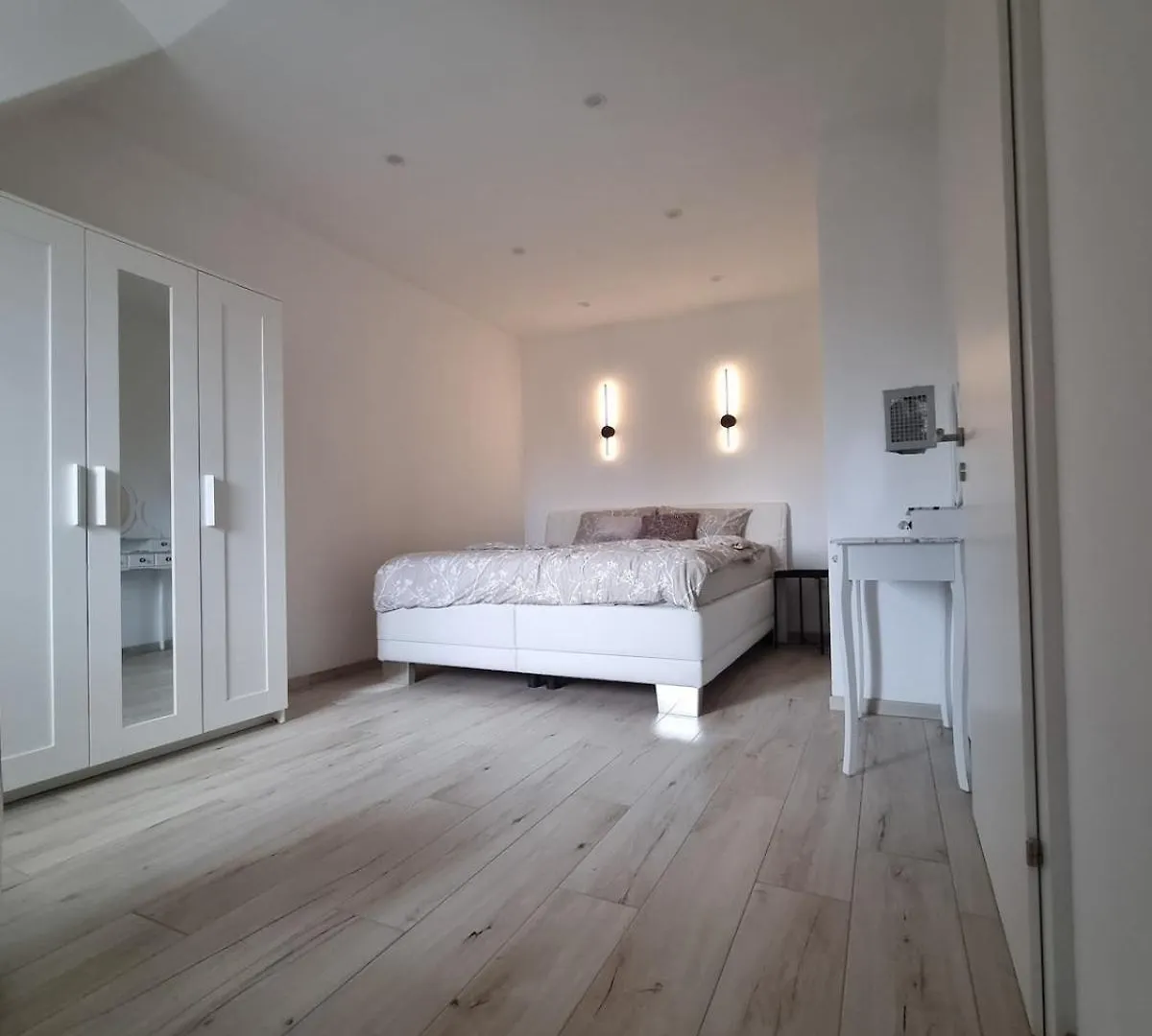 Haus Mit Garten Und Parkplaetzen Γκρατς